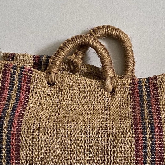 SOLD Vintage burlap tote, market, beach bag with handles - Picture 3 of 5